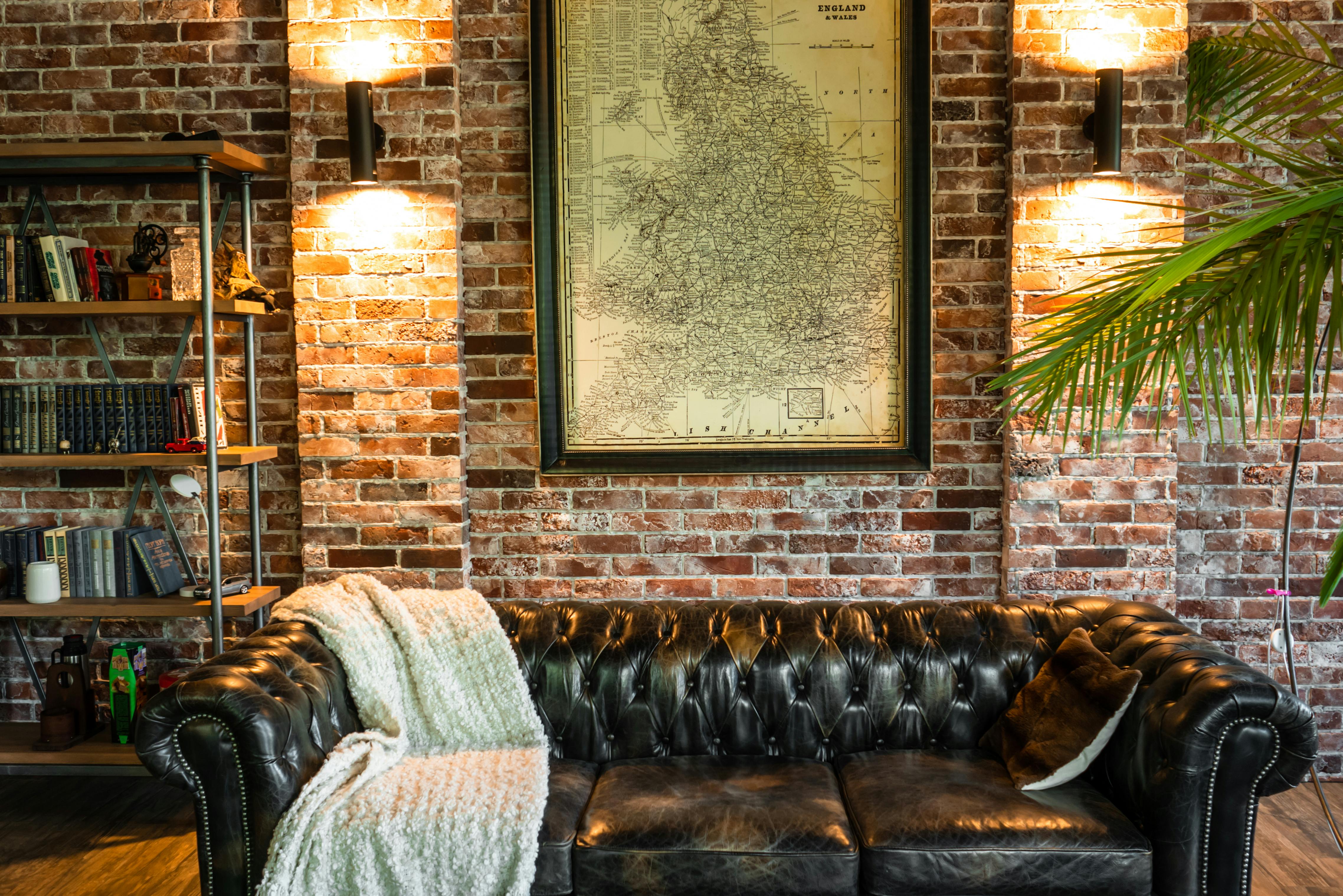 Interior & Exterior Décor